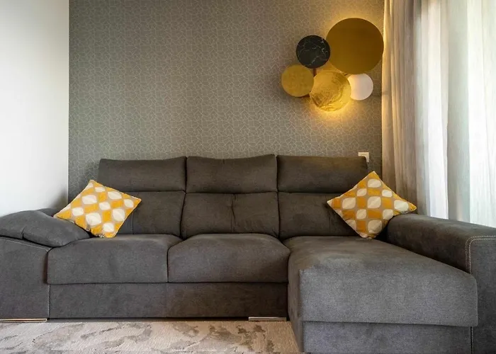 Lujoso Apartamento De 3 Dormitorios